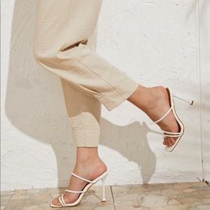 NWOT White Strappy cake-stand heel Sandal